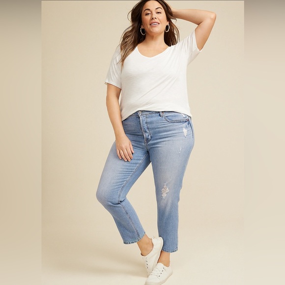 NWT MAURICES - PLUS SIZE GOLDIE BLUE LIGHT CHEEKY TAPER ANKLE JEAN - Picture 2 of 10